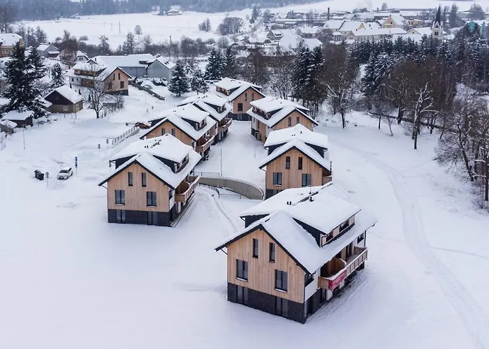 Male Lipno Apart Otel