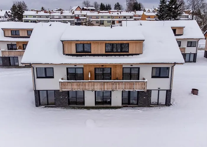 Male Lipno Apart Otel 3*