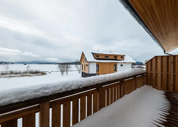 Male Lipno Apart Otel