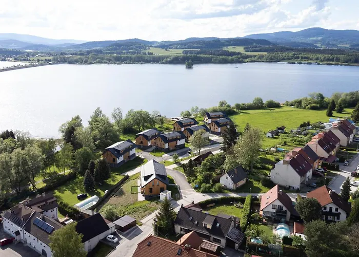 Male Lipno Černá v Pošumaví