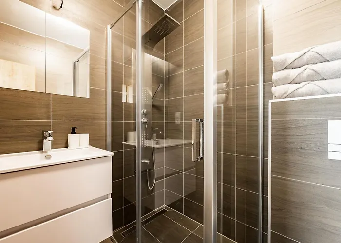 Male Lipno Apart Otel